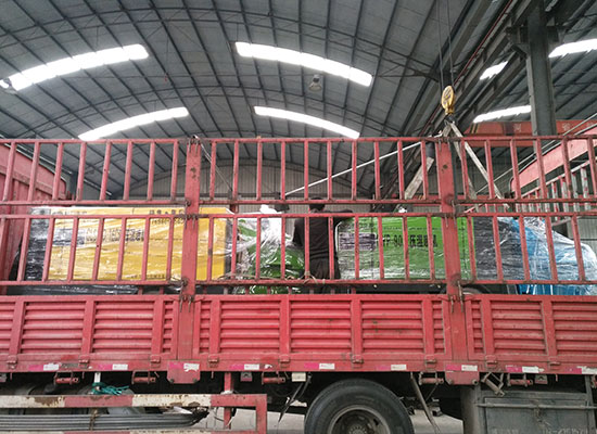 液壓濕噴機(jī)、雙噴液壓濕噴機(jī)發(fā)貨現(xiàn)場(chǎng)